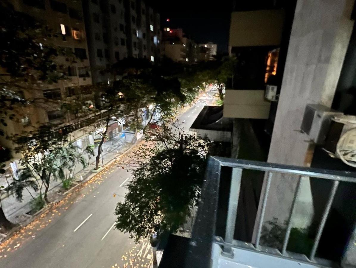 Perto Da C Vaga E Arrumadeira E Janelas Anti Ruidos *